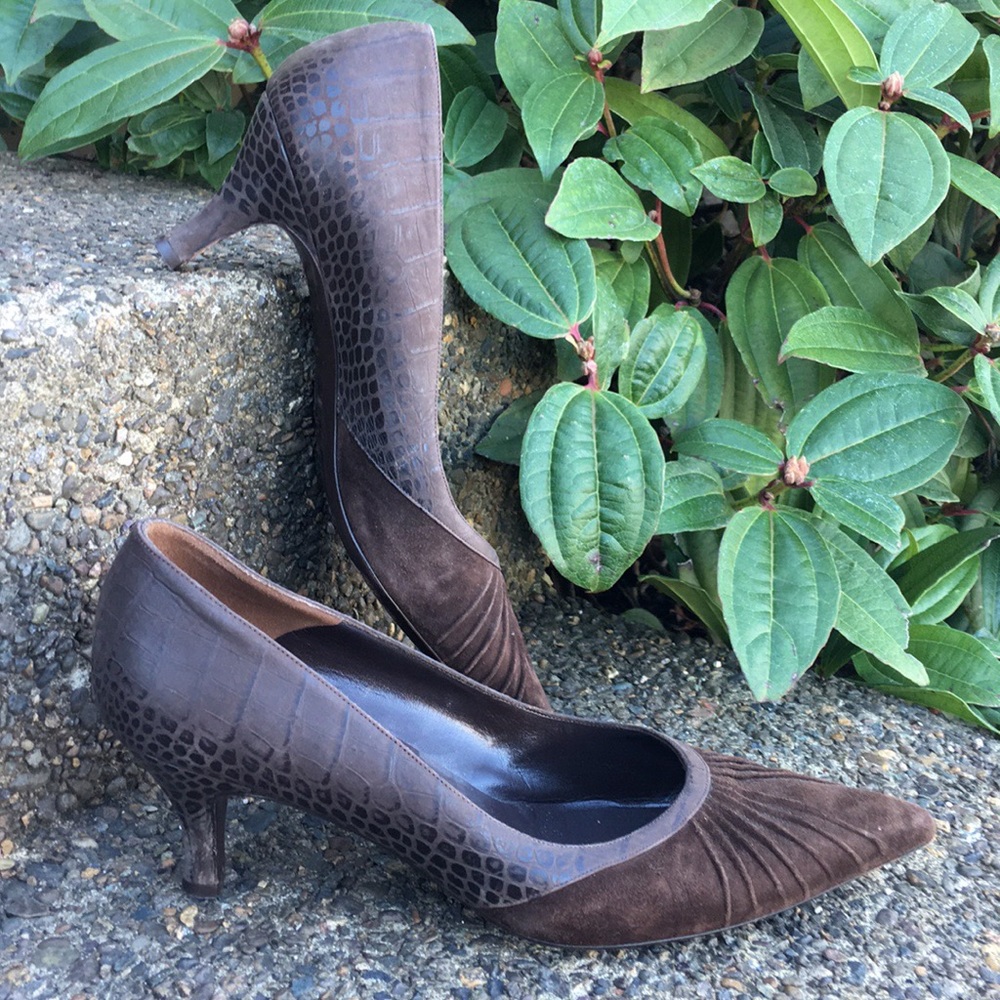 Vintage Salvatore Ferragamo Brown Shoes 11